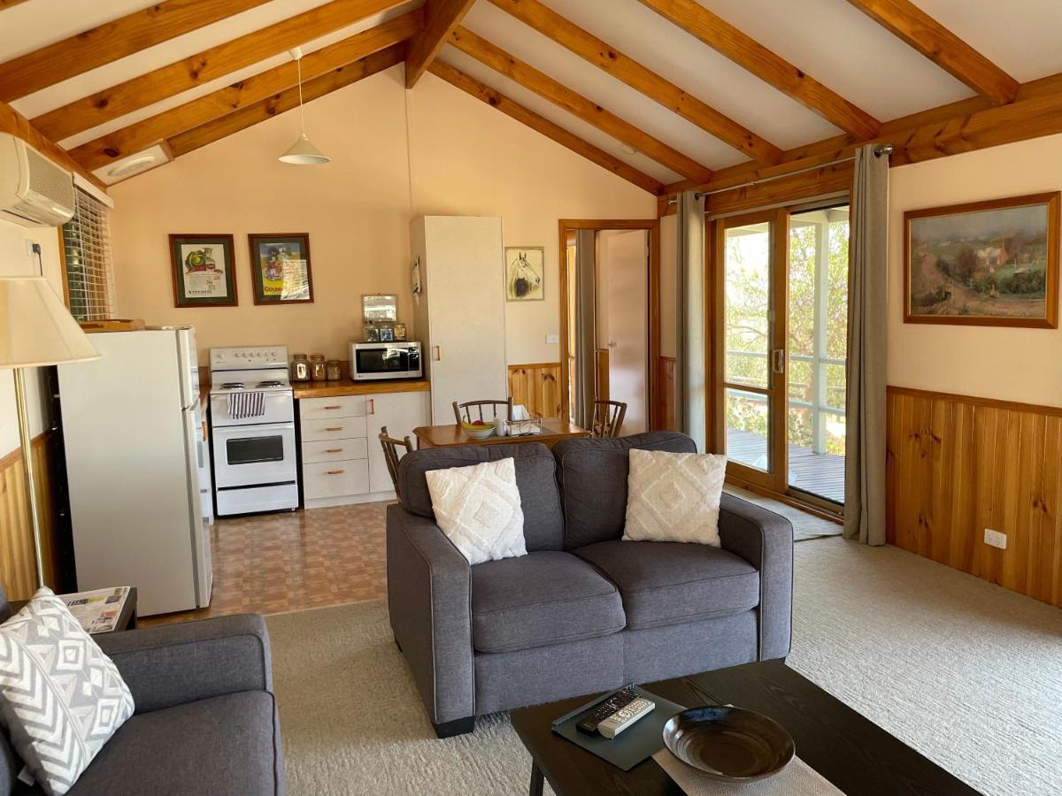 Warby Cottage Wangaratta Exterior foto